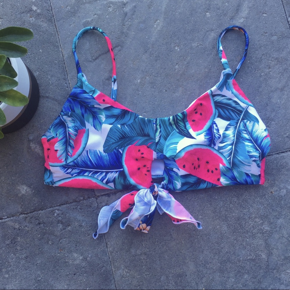 New bikini top xs